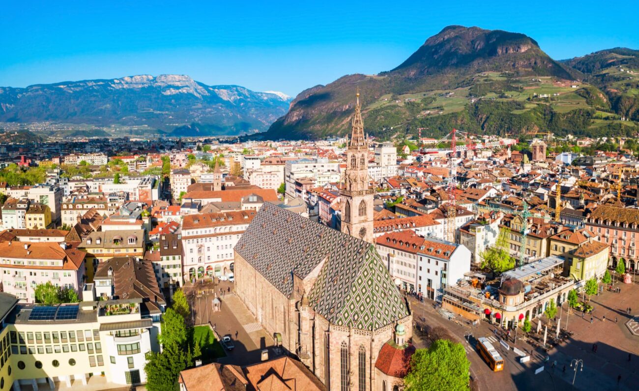 La città di Bolzano, Duomo e Piazza Walther